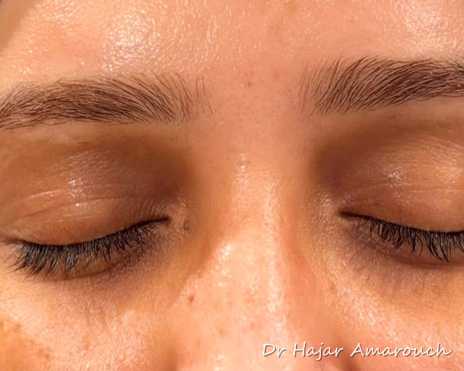 Après — Regard reposé & sourcils